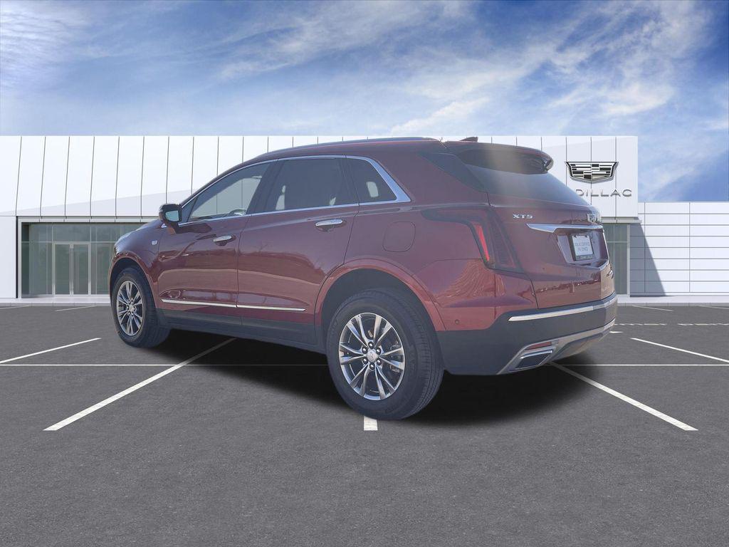 used 2023 Cadillac XT5 car, priced at $27,956