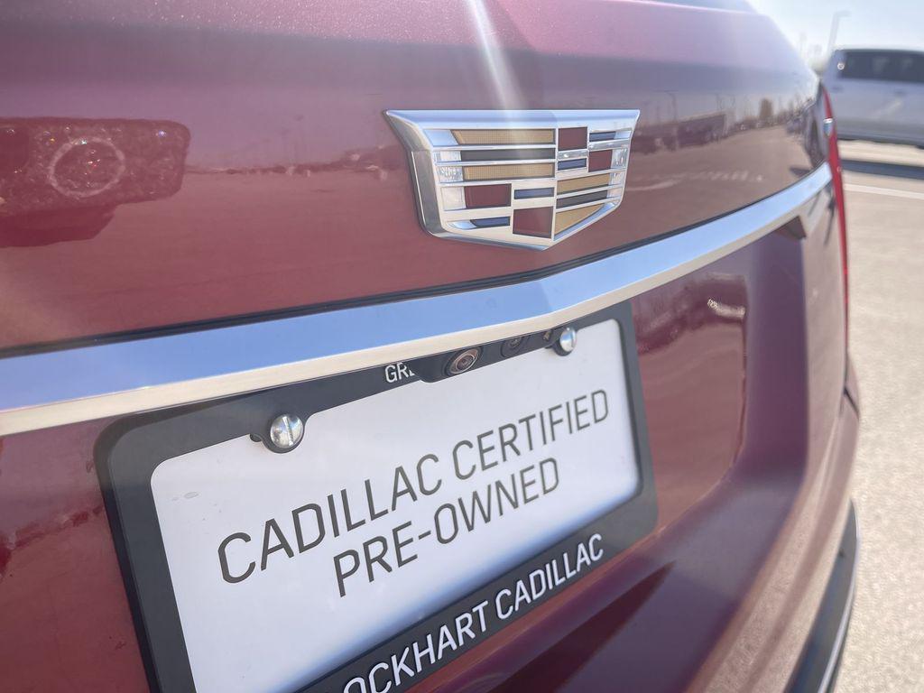 used 2023 Cadillac XT5 car, priced at $27,956