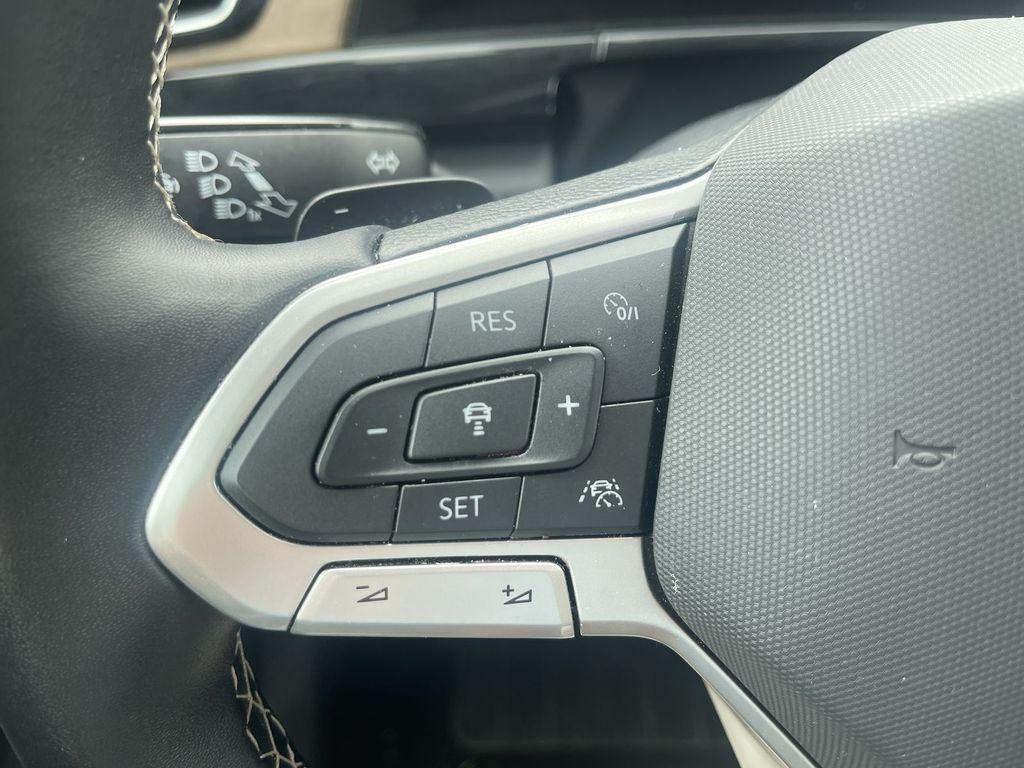 used 2025 Volkswagen Atlas car, priced at $29,930