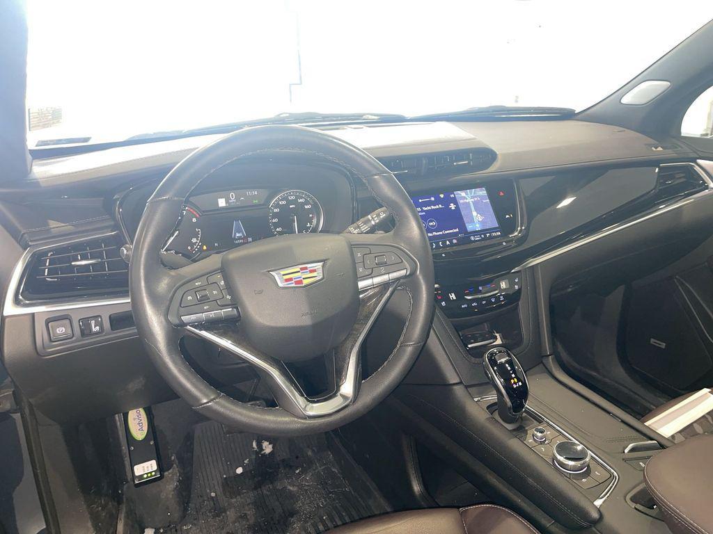 used 2024 Cadillac XT6 car, priced at $44,668