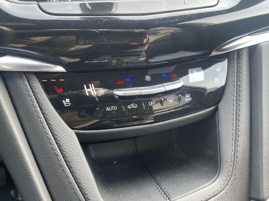 used 2024 Cadillac XT6 car, priced at $44,668