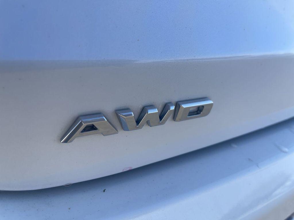 used 2024 Cadillac XT6 car, priced at $47,089