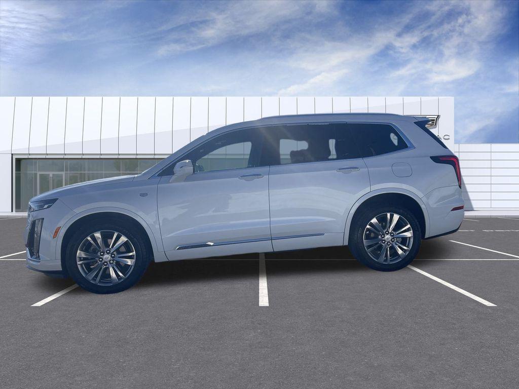 used 2024 Cadillac XT6 car, priced at $47,089