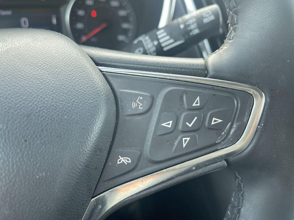 used 2024 Chevrolet Equinox car, priced at $24,399