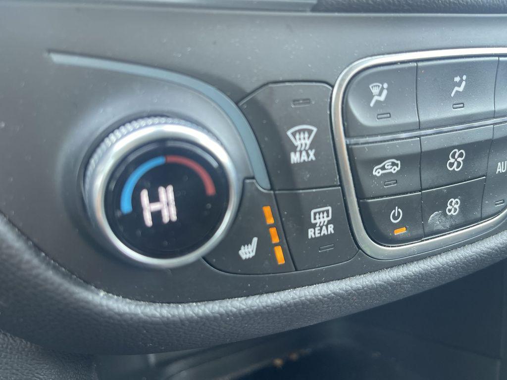 used 2024 Chevrolet Equinox car, priced at $24,399