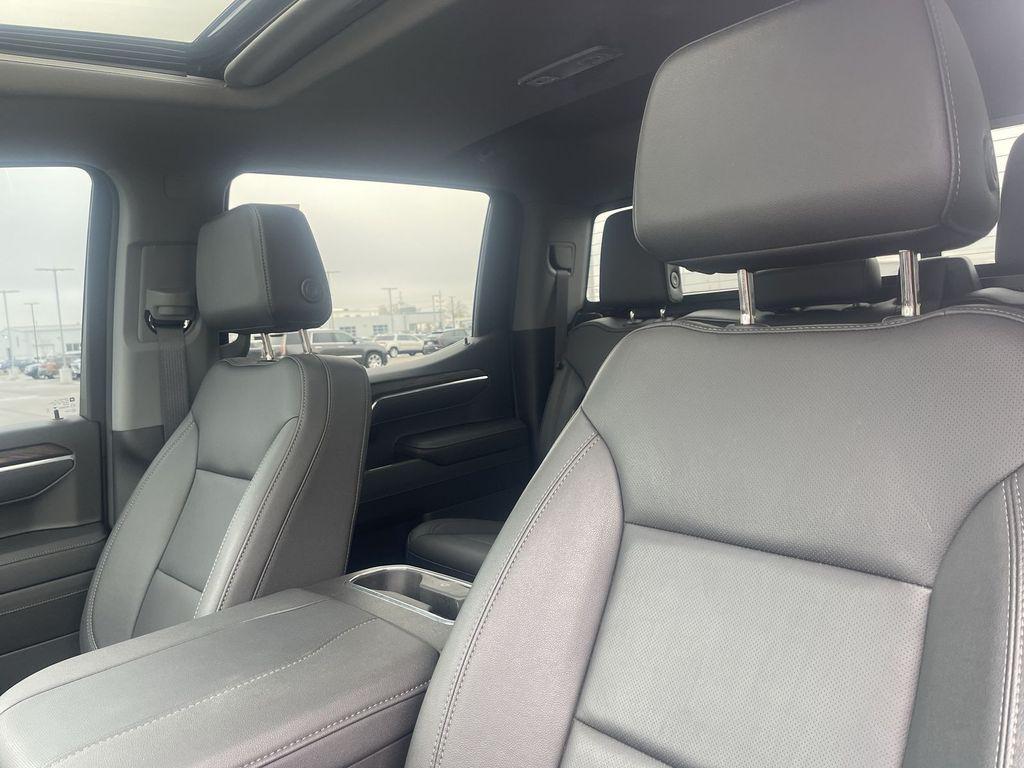 used 2025 GMC Sierra 1500 car, priced at $52,155