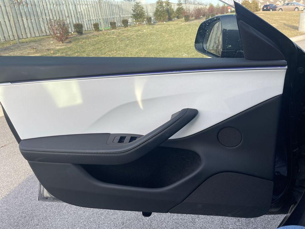 used 2024 Tesla Model 3 car, priced at $40,999