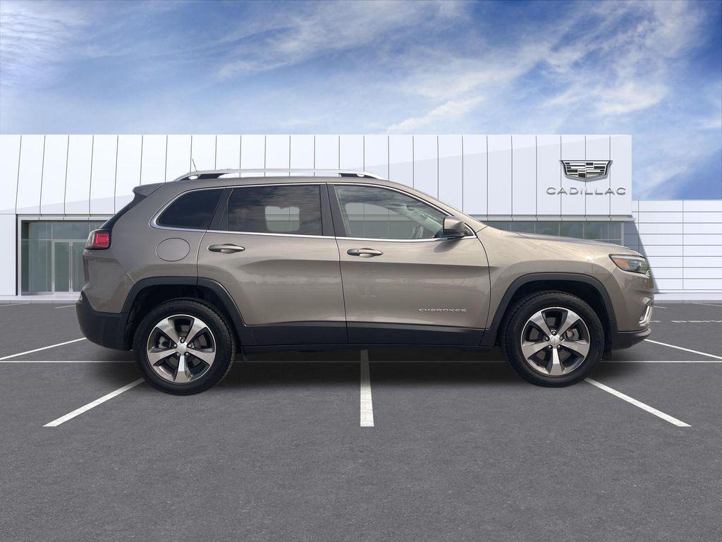 used 2019 Jeep Cherokee car, priced at $20,049