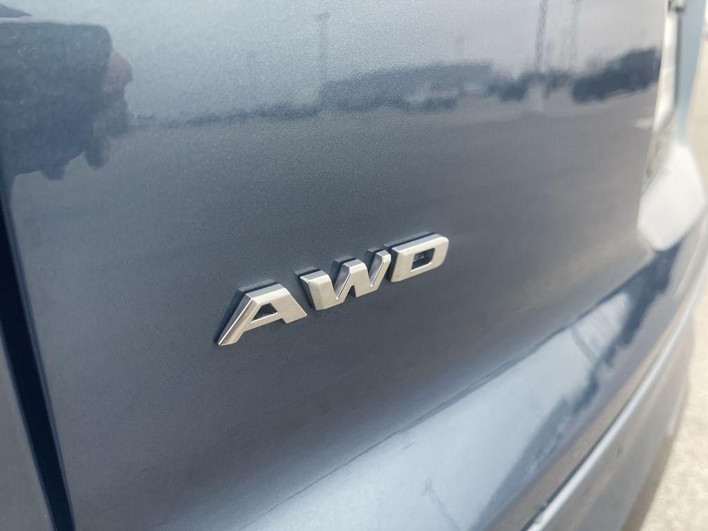 used 2024 Cadillac XT4 car, priced at $38,336