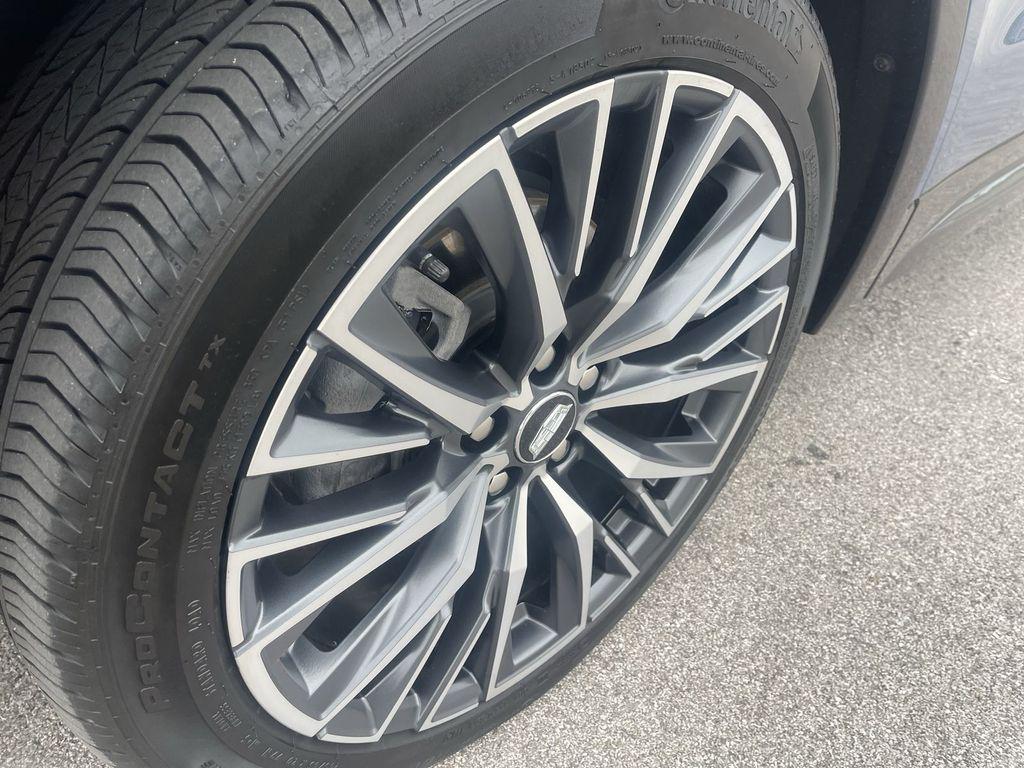 used 2024 Cadillac XT4 car, priced at $38,336