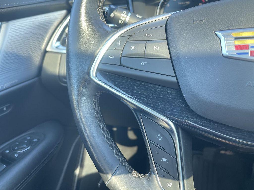 used 2024 Cadillac XT5 car, priced at $36,734