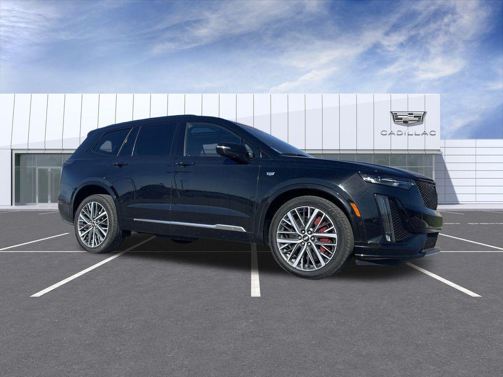 used 2024 Cadillac XT6 car, priced at $42,550