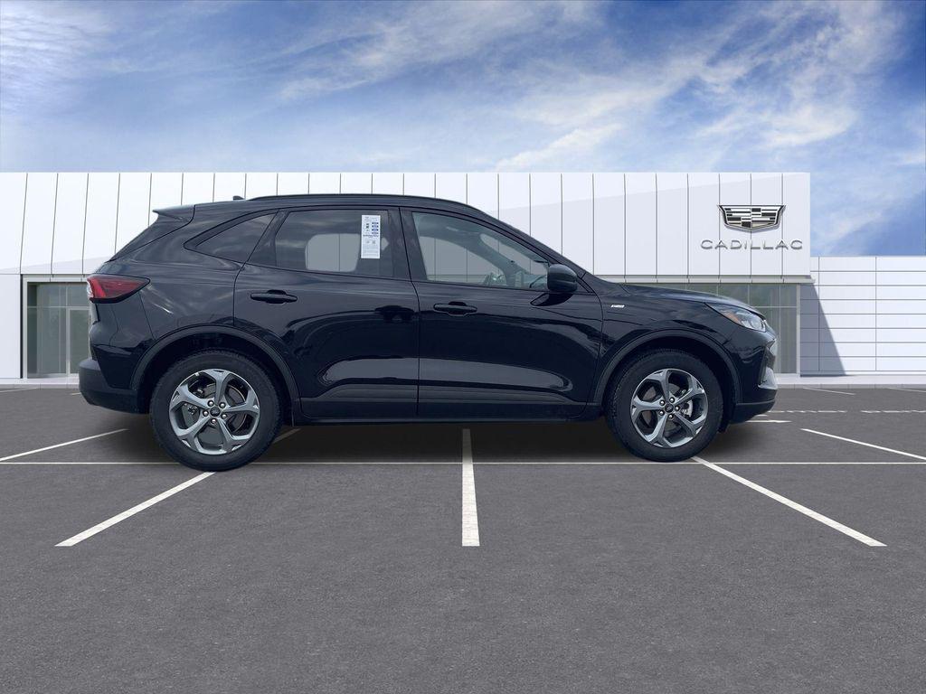 used 2025 Ford Escape car, priced at $21,698