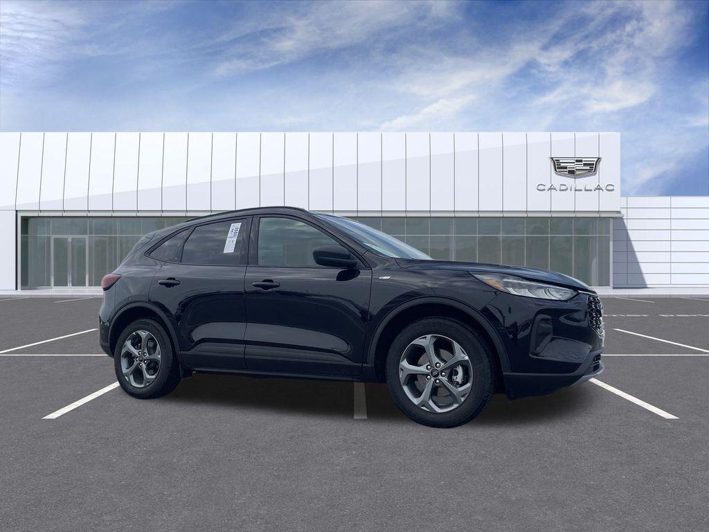 used 2025 Ford Escape car, priced at $21,698