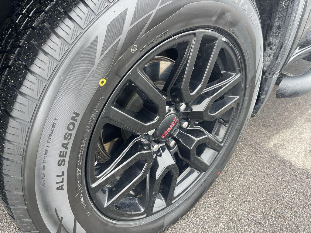used 2023 GMC Sierra 1500 car, priced at $38,400