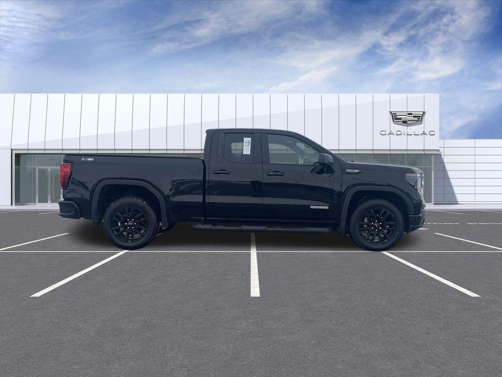 used 2023 GMC Sierra 1500 car, priced at $38,400
