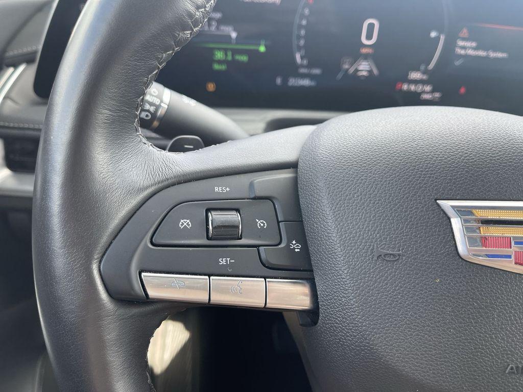 used 2025 Cadillac XT4 car, priced at $34,644