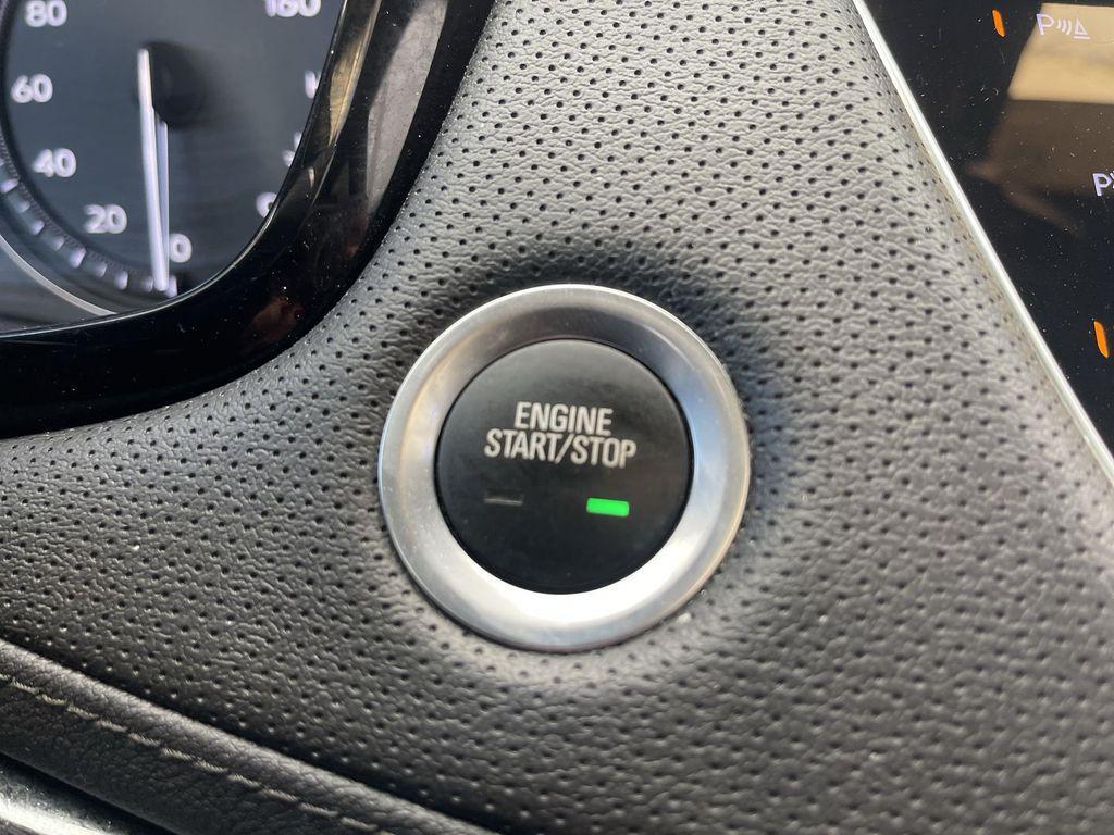 used 2023 Cadillac XT5 car, priced at $33,011