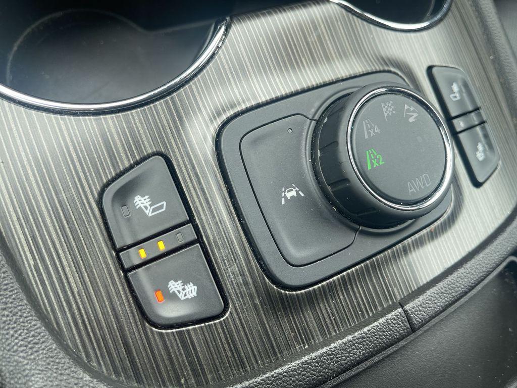 used 2023 GMC Acadia car, priced at $29,098