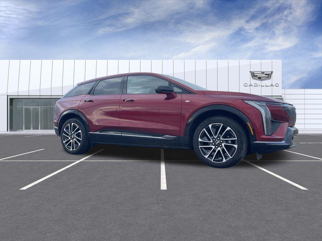 used 2025 Cadillac OPTIQ car, priced at $46,690