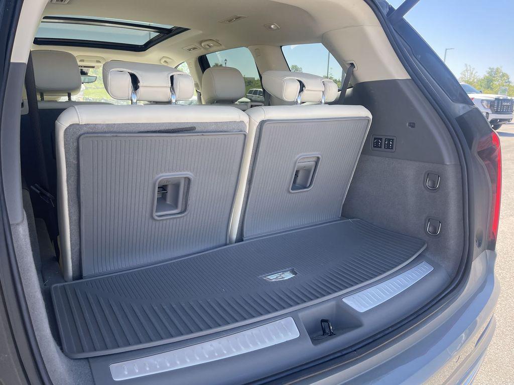 used 2023 Cadillac XT6 car, priced at $37,749