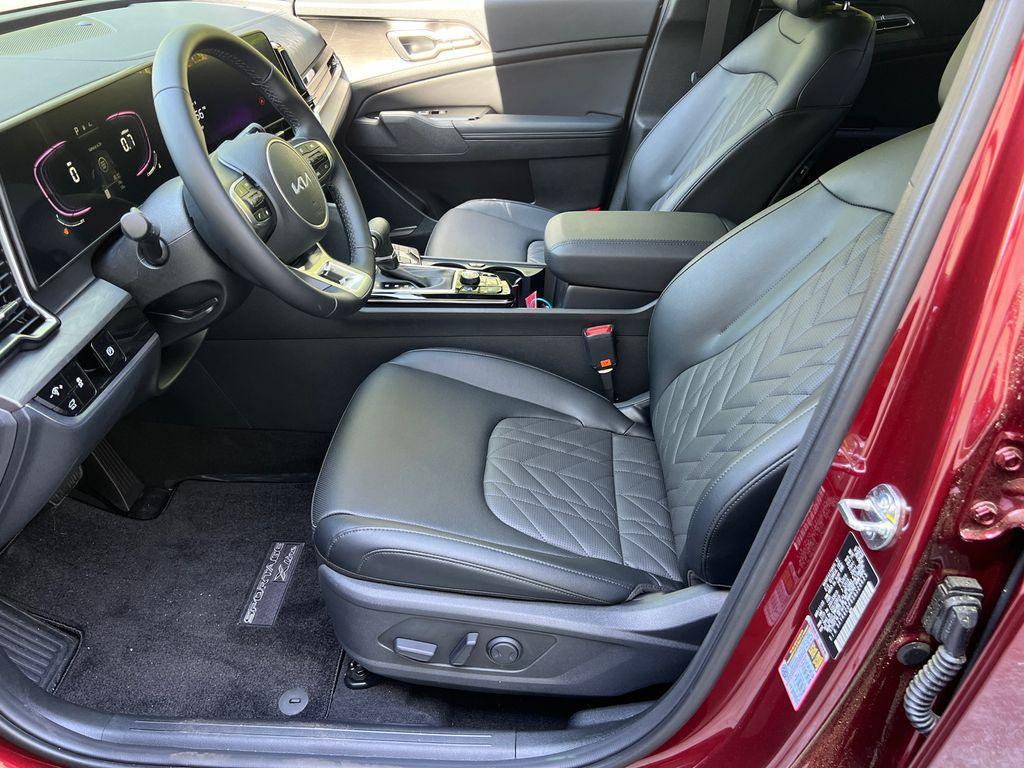 new 2025 Kia Sportage car, priced at $33,967