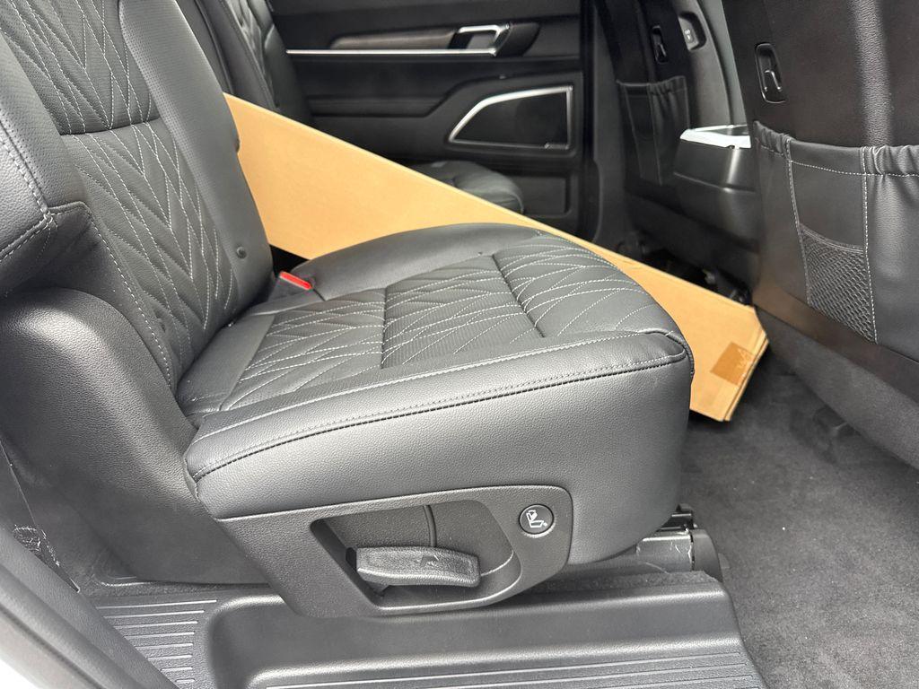 new 2025 Kia Telluride car, priced at $47,339