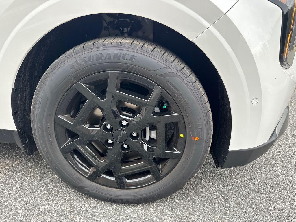 new 2026 Kia Carnival Hybrid car