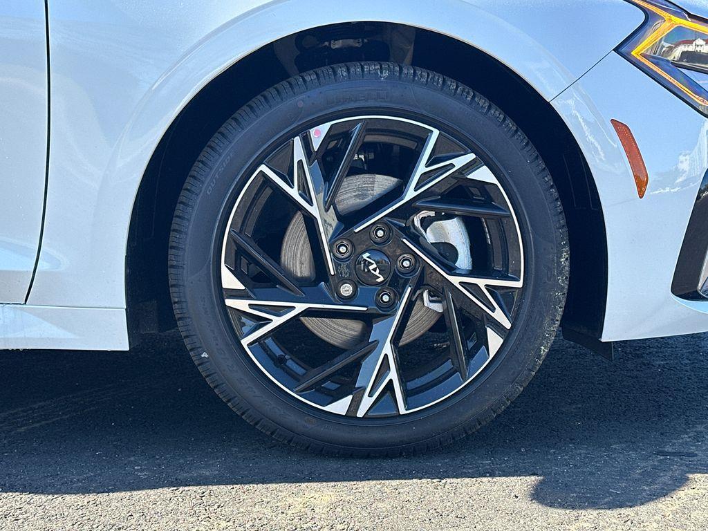 new 2026 Kia K5 car, priced at $29,405
