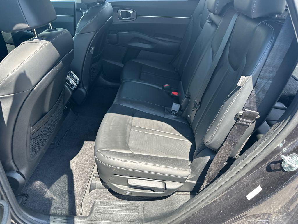used 2025 Kia Sorento car, priced at $29,598