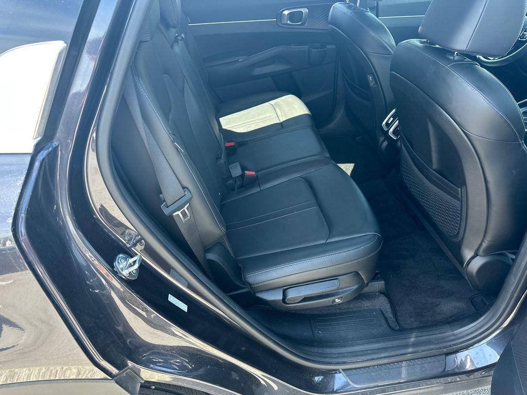 used 2025 Kia Sorento car, priced at $29,598
