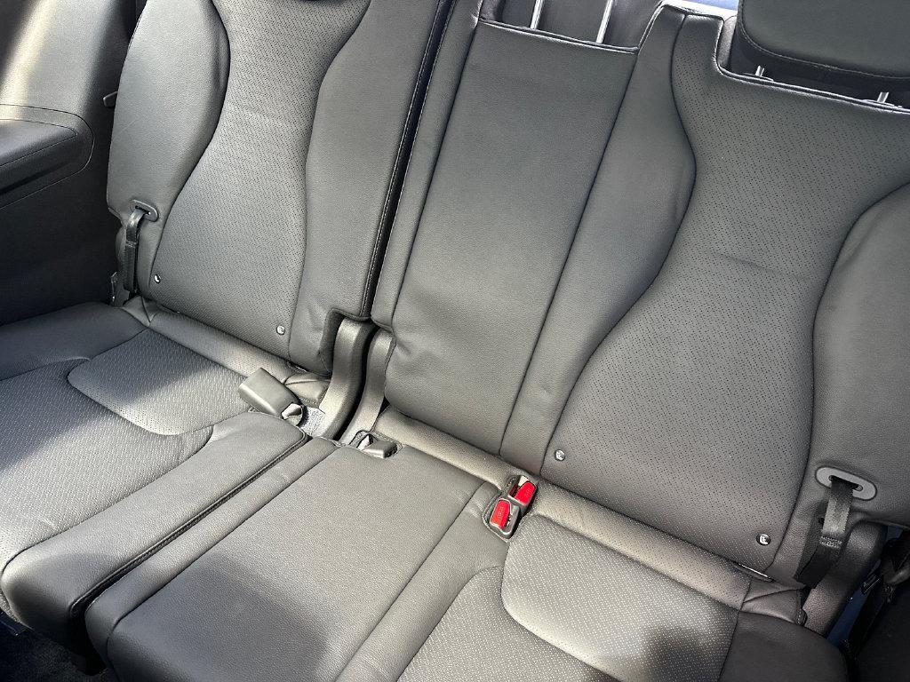 new 2027 Kia Carnival Hybrid car, priced at $54,305