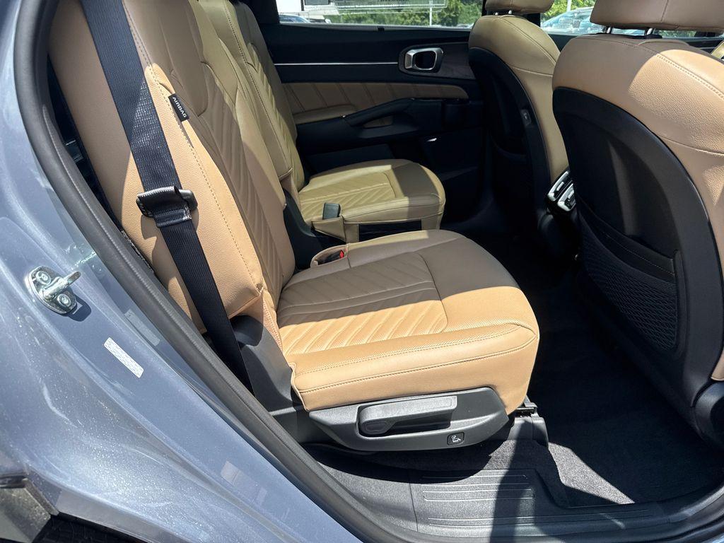 new 2025 Kia Sorento car, priced at $46,270