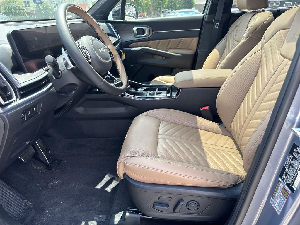 new 2025 Kia Sorento car, priced at $46,270