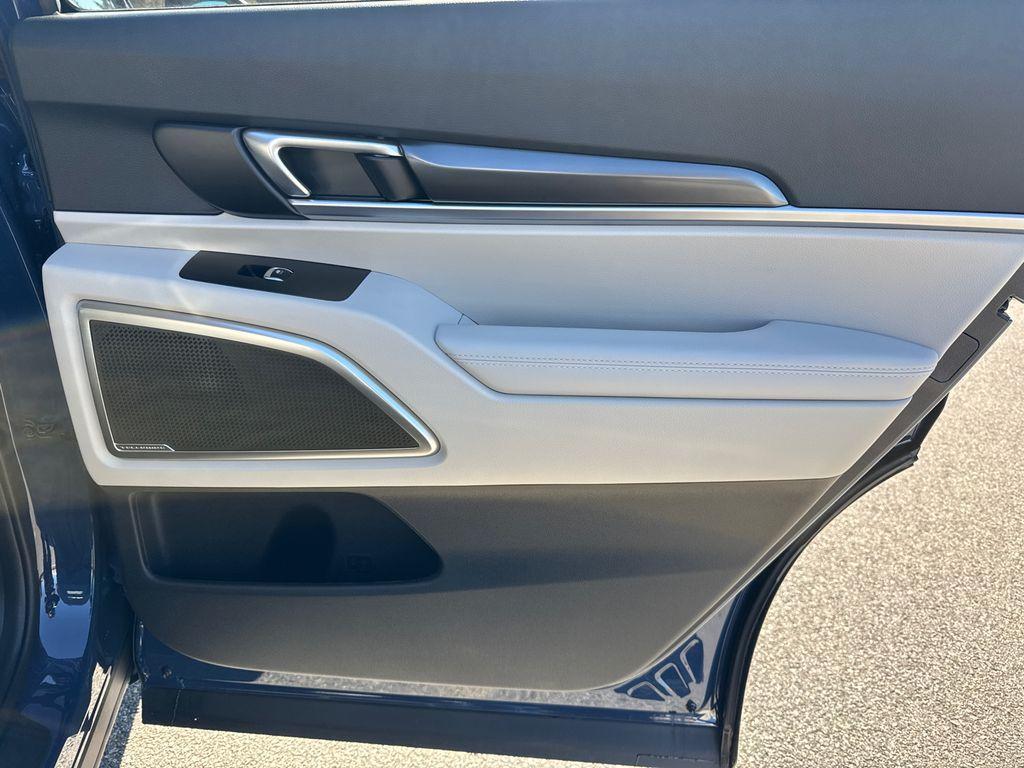 new 2025 Kia Telluride car, priced at $39,895