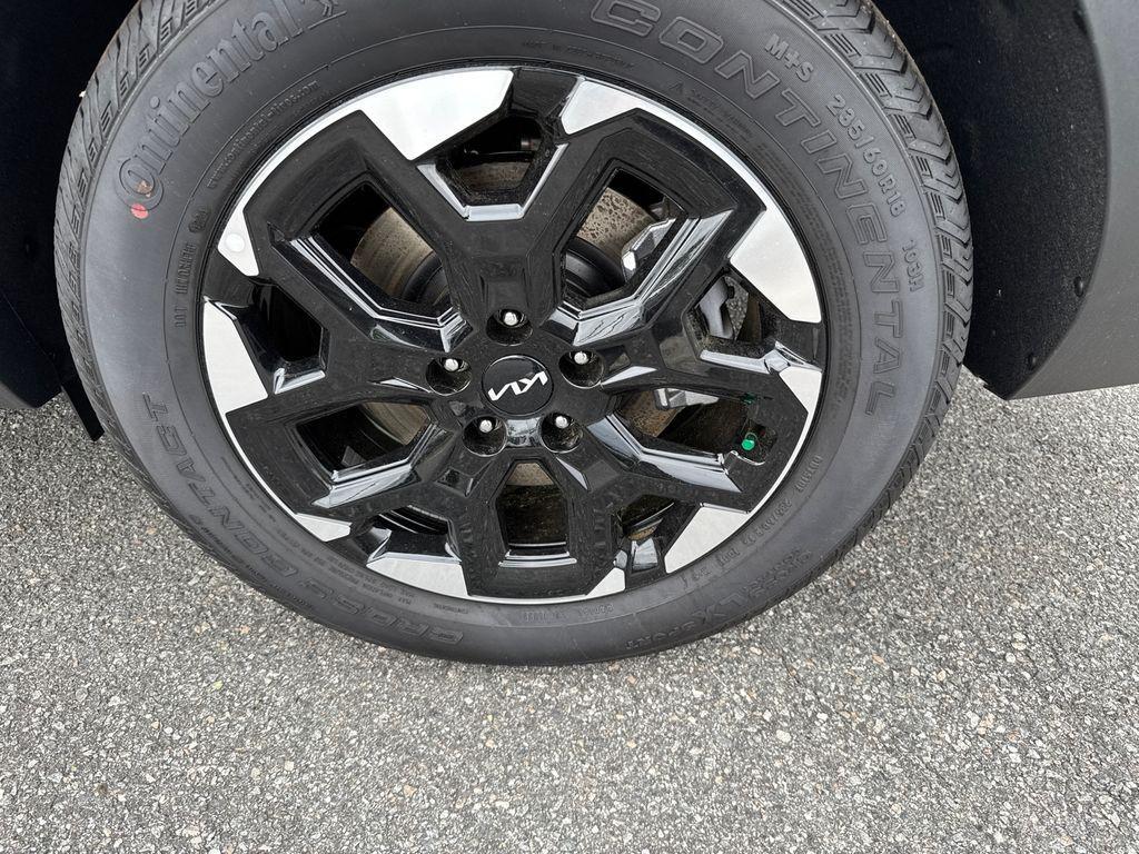 new 2025 Kia Sorento car, priced at $36,385