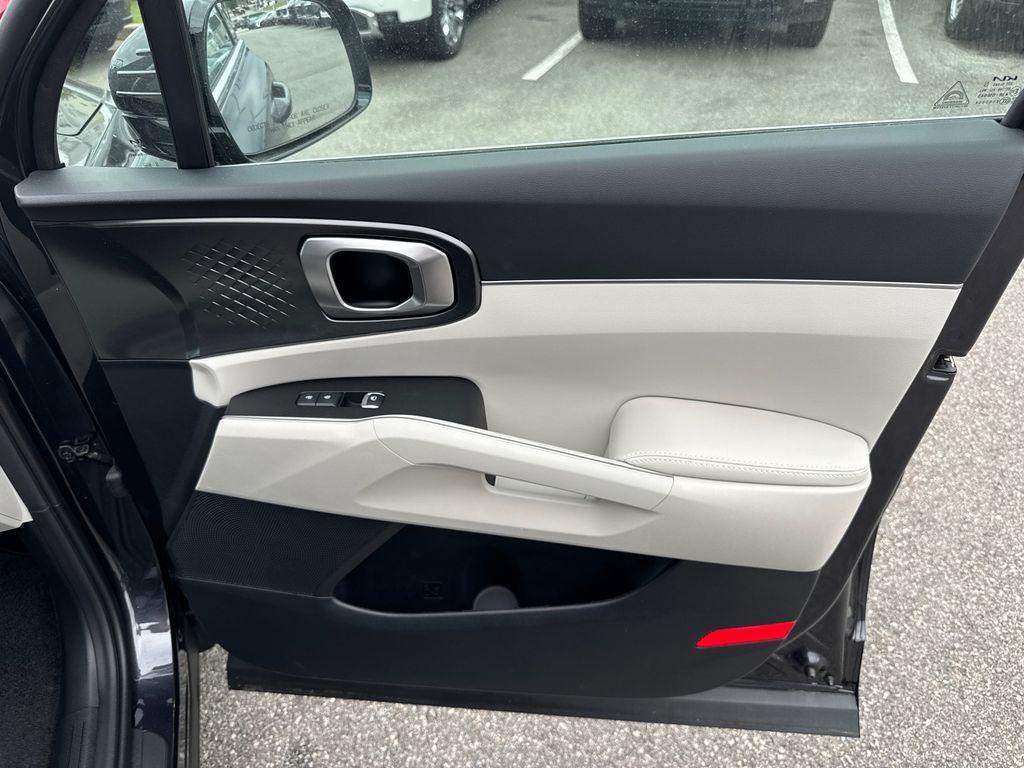 new 2025 Kia Sorento car, priced at $36,385