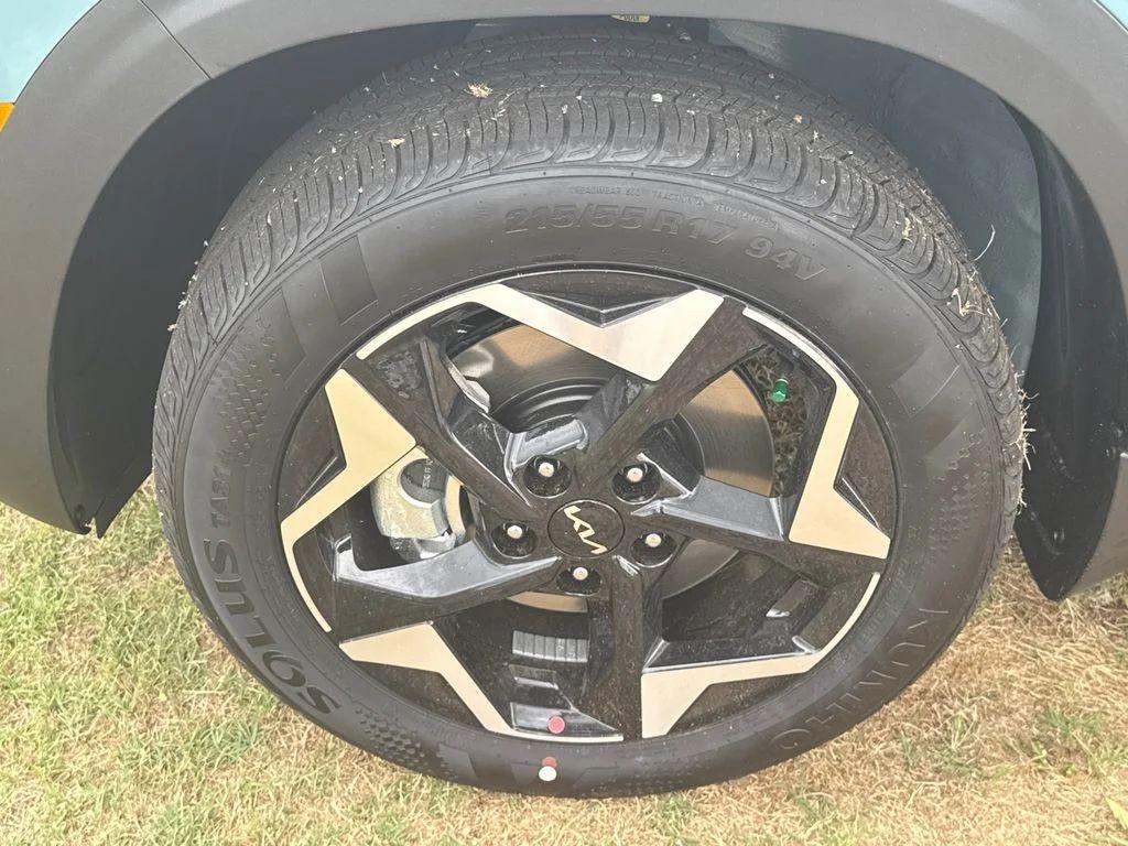 new 2026 Kia Seltos car, priced at $31,900