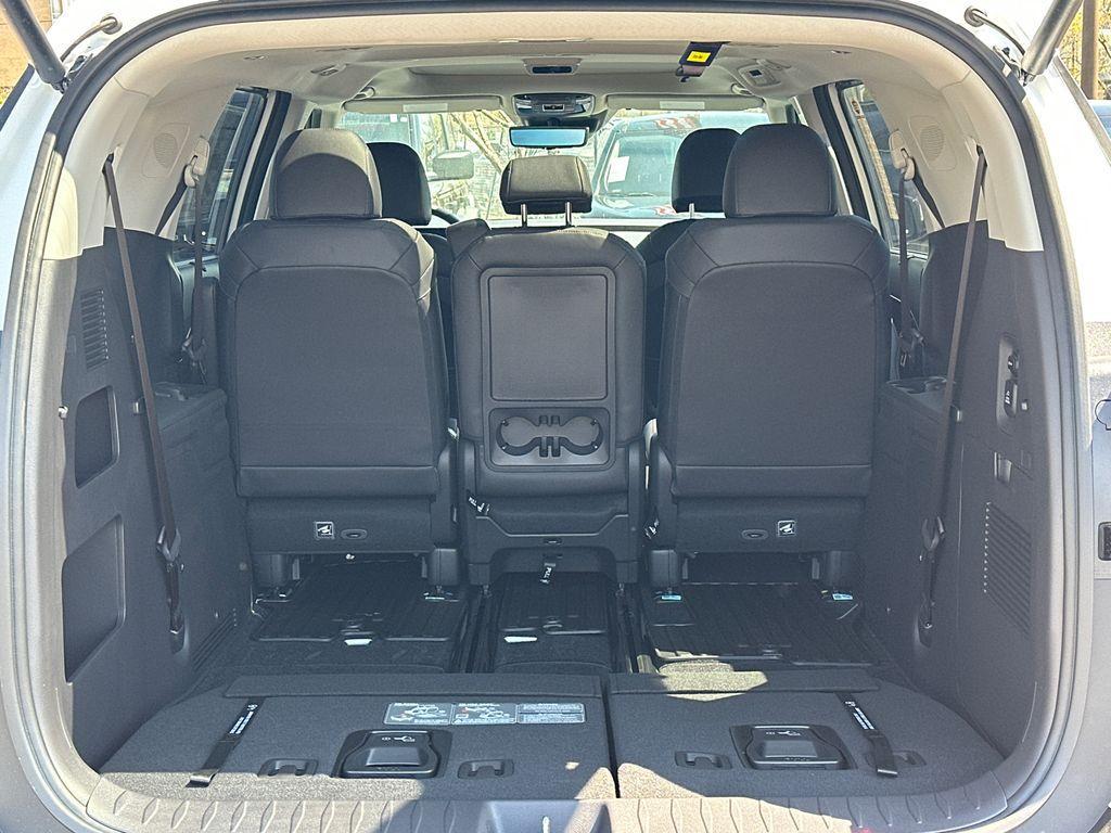 new 2026 Kia Carnival car, priced at $52,085