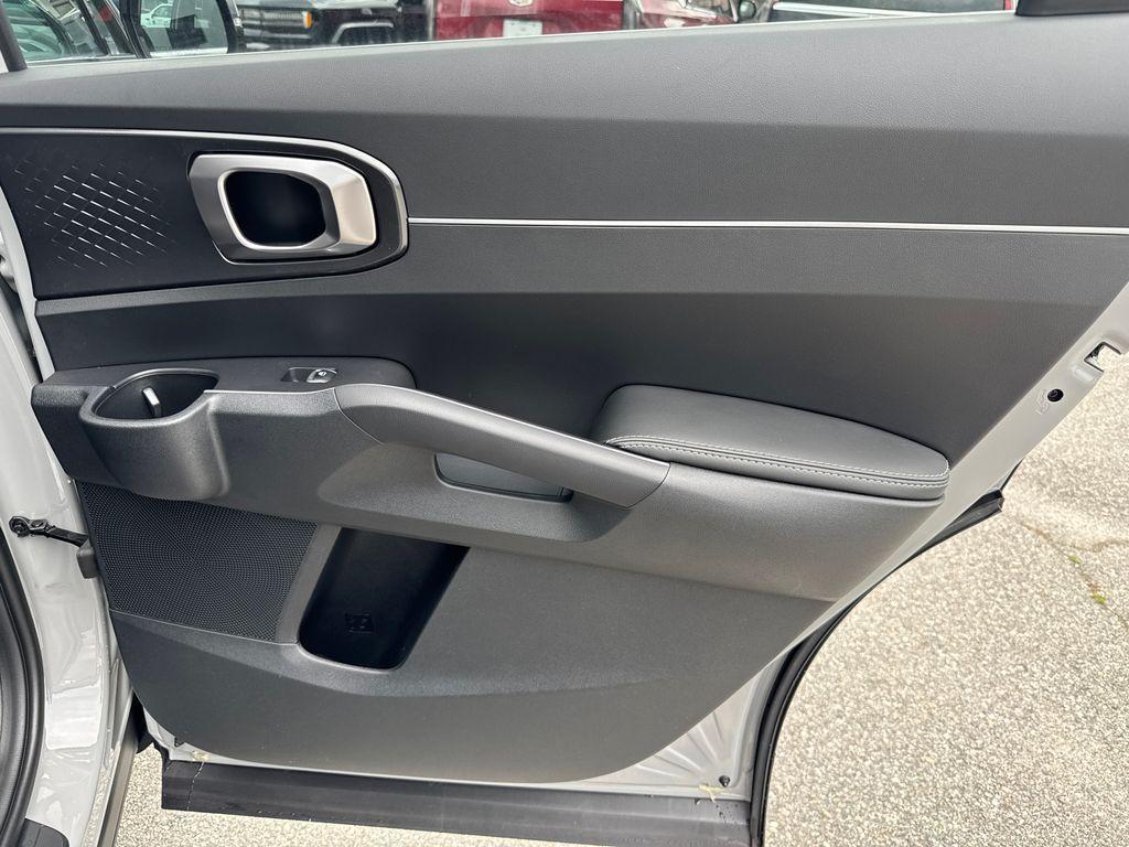 new 2025 Kia Sorento car, priced at $36,651