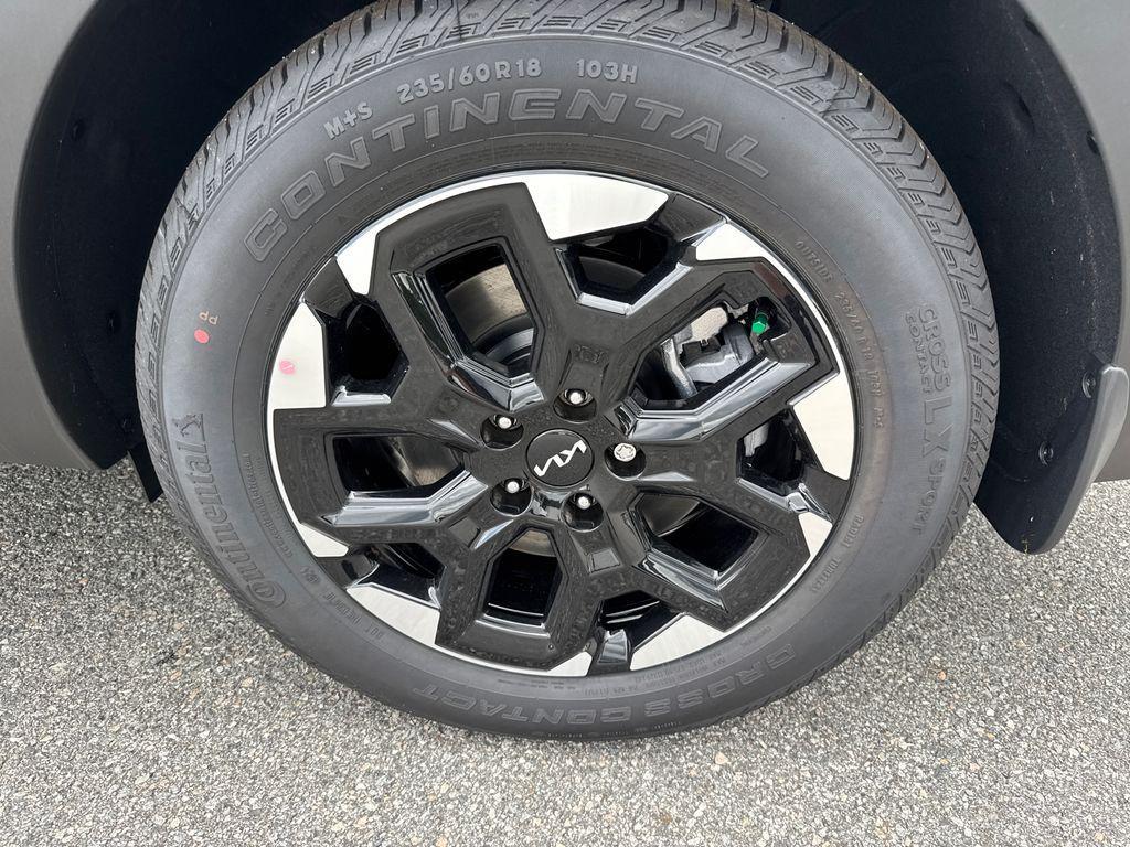 new 2025 Kia Sorento car, priced at $36,651