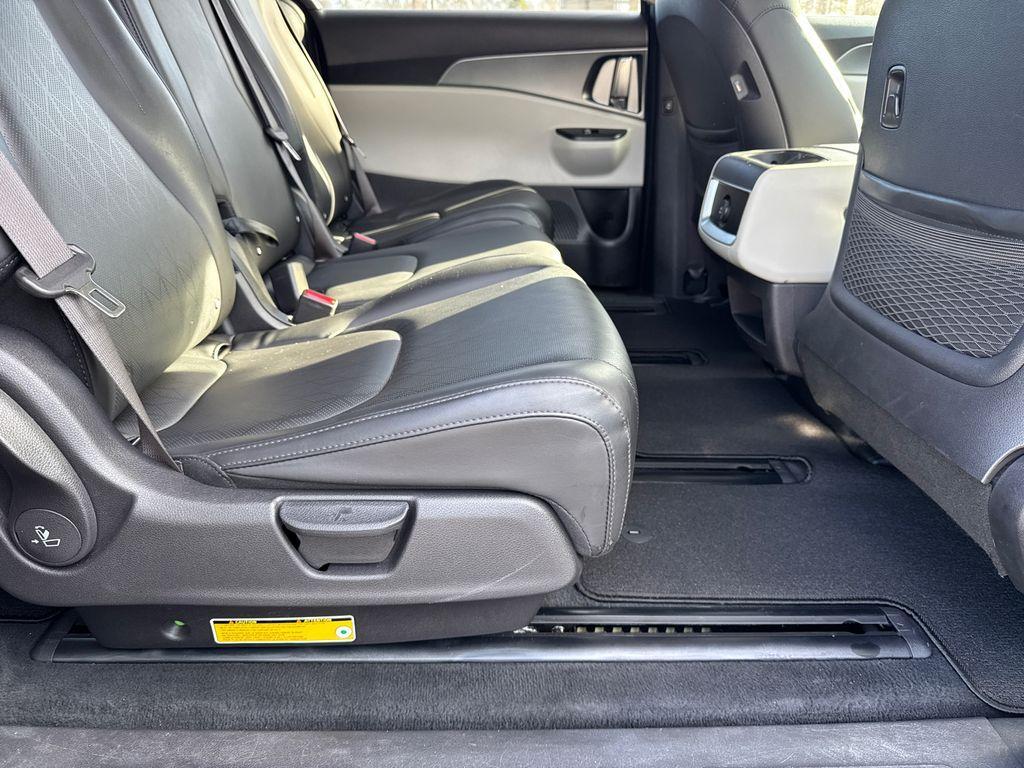 used 2023 Kia Carnival car, priced at $31,500