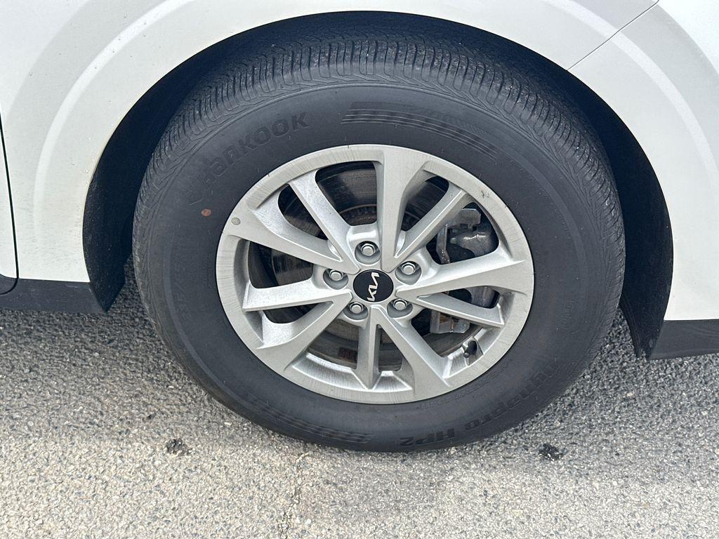 used 2023 Kia Carnival car, priced at $32,498