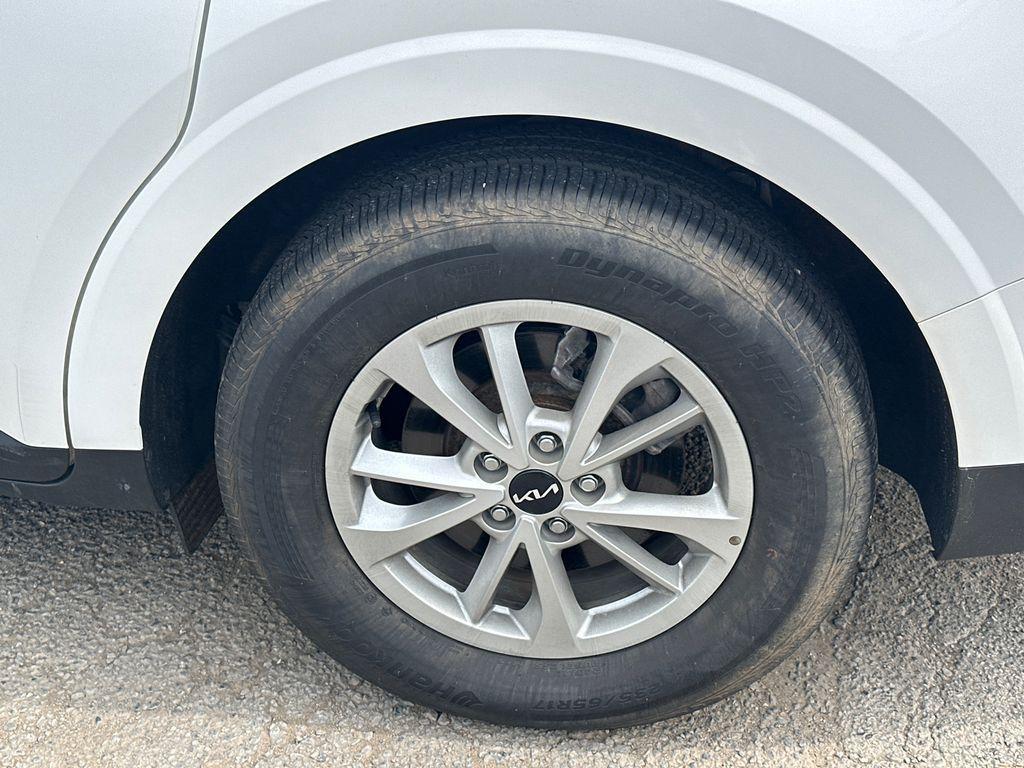 used 2023 Kia Carnival car, priced at $32,498