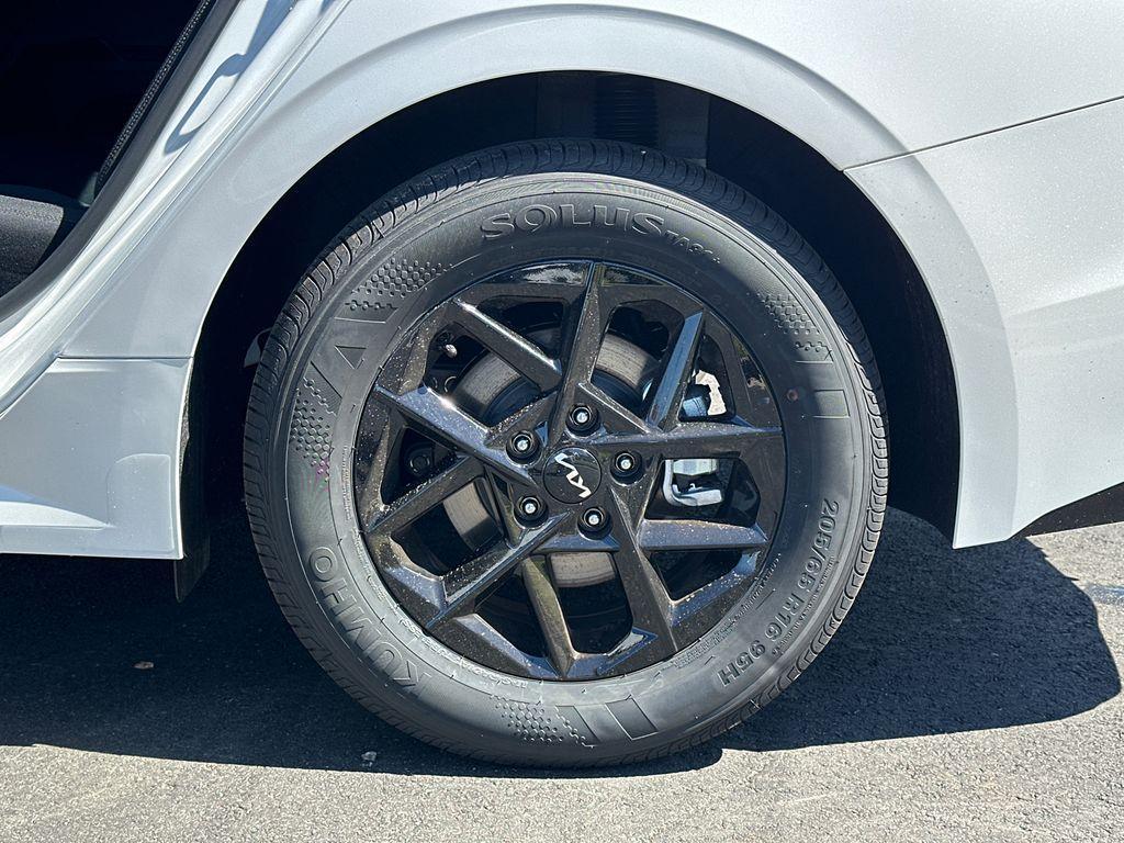 new 2026 Kia K5 car, priced at $28,380
