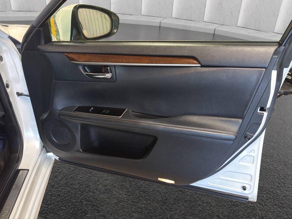 used 2016 Lexus ES 350 car, priced at $17,500