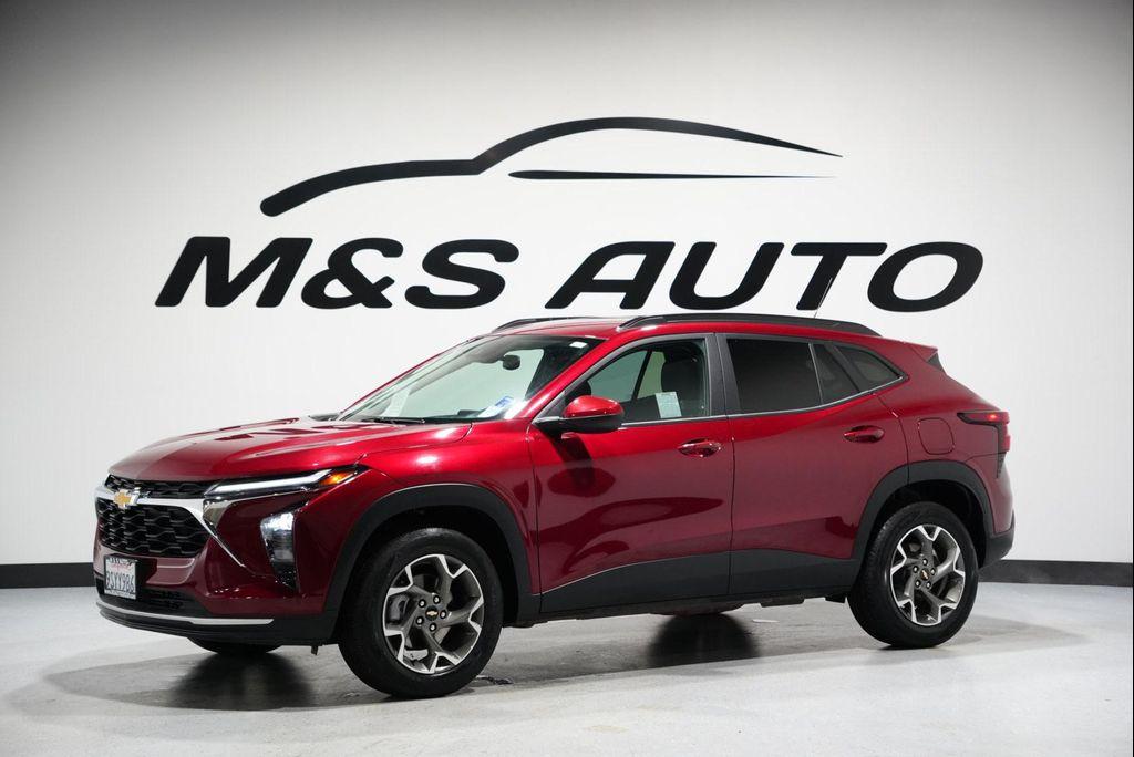 used 2025 Chevrolet Trax car, priced at $19,535