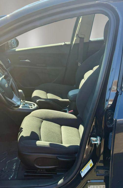 used 2014 Chevrolet Cruze car, priced at $7,995