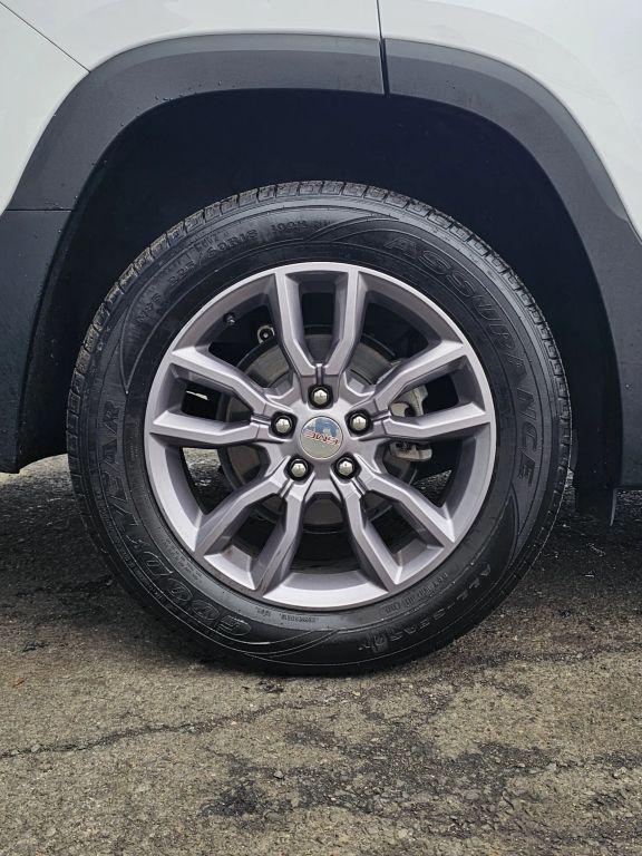 used 2023 GMC Terrain car, priced at $17,273