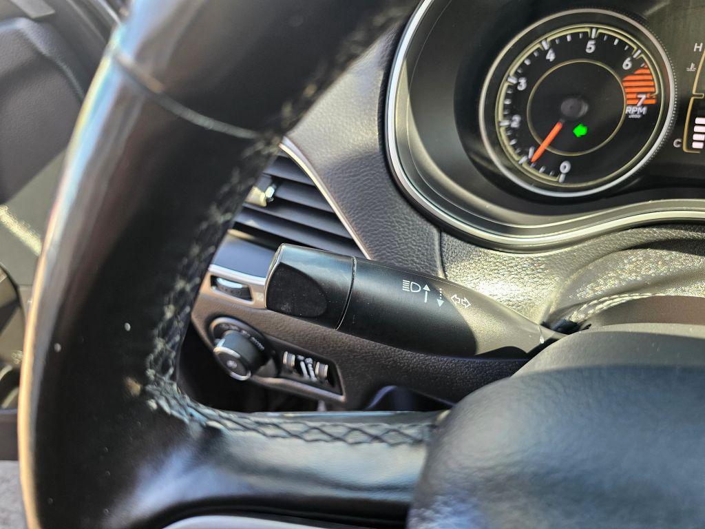 used 2020 Jeep Cherokee car, priced at $20,995